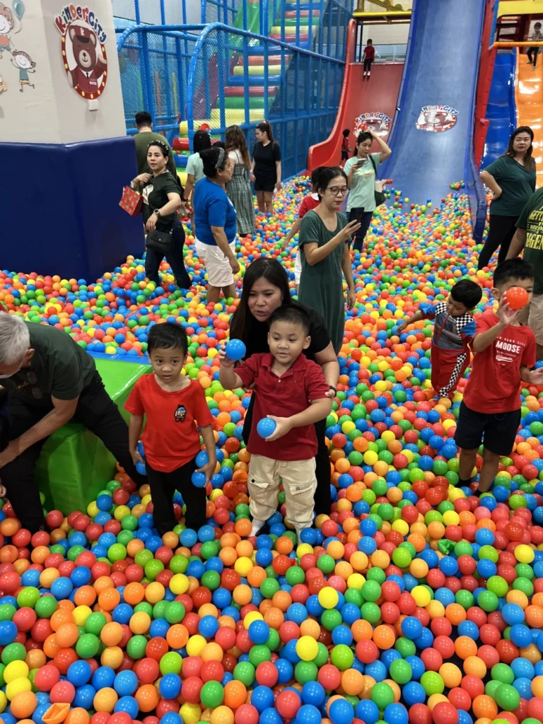 kids-playing-kidoo-bacoor